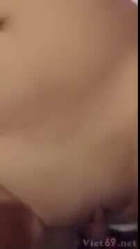 Em nhi nguyễn mê cặc tây lộ clip quay lén p2