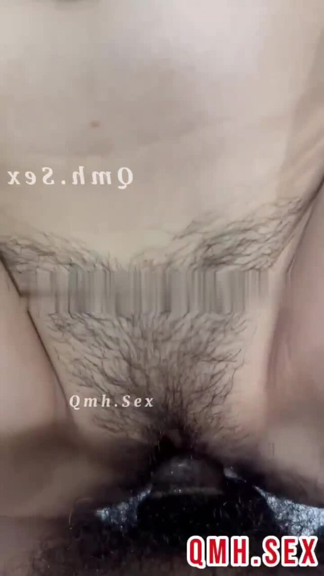 Chị đồng nghiệp có chồng bj trong wc công ty phản bội chồng